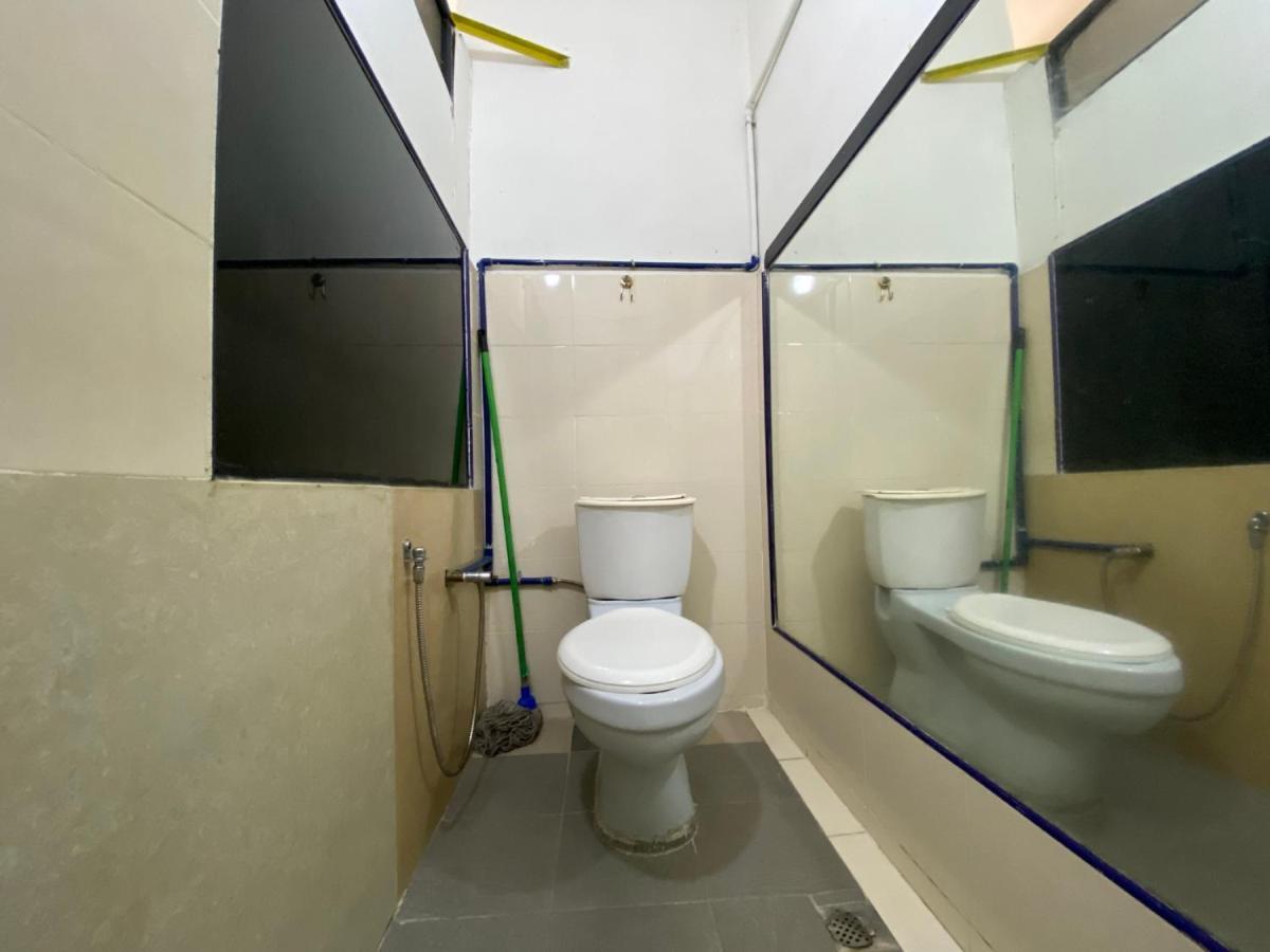 Spot On 90293 Sk Budget Hotel Джордж Таун Екстериор снимка